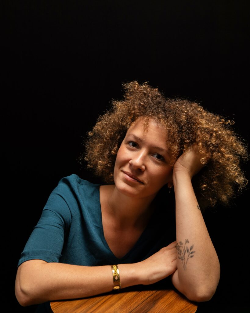 Book&rsquo;In #3 w/ Bettina Zourli